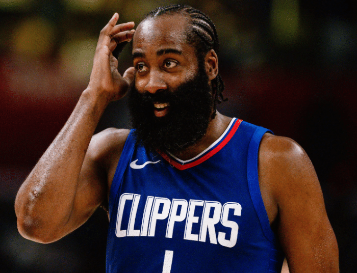 包含哈登迎来七赛季高光表现，日本队球迷沸腾！的词条